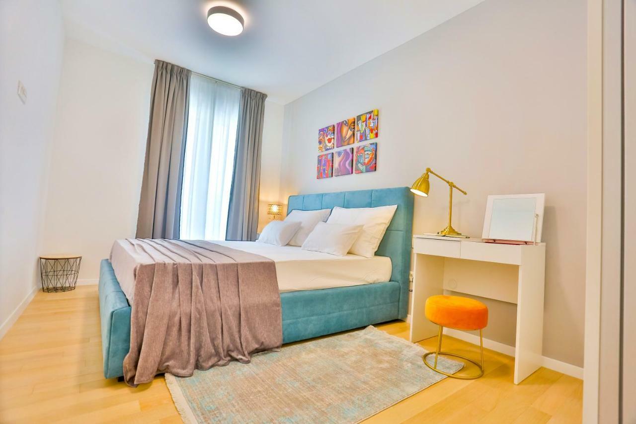 Luxury Urban Villa Apartments With Jacuzzi Split Exterior foto